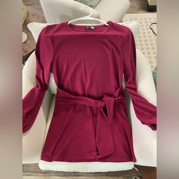 Sweater dress with tie - Picture 2 of 2